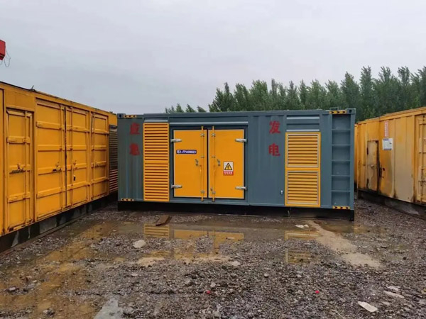 安徽柴油发电机如何判断干式空气滤清器是否需要更换？